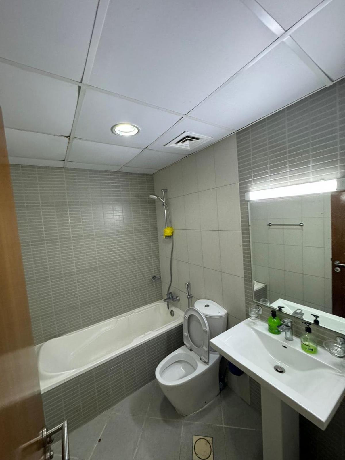 Elegent 2Bhk Next To The Beach With Pool,Gym,Garden,Kids Play Area,Learning Centre,Shops,Cafe,Restaurants Ajman Ngoại thất bức ảnh